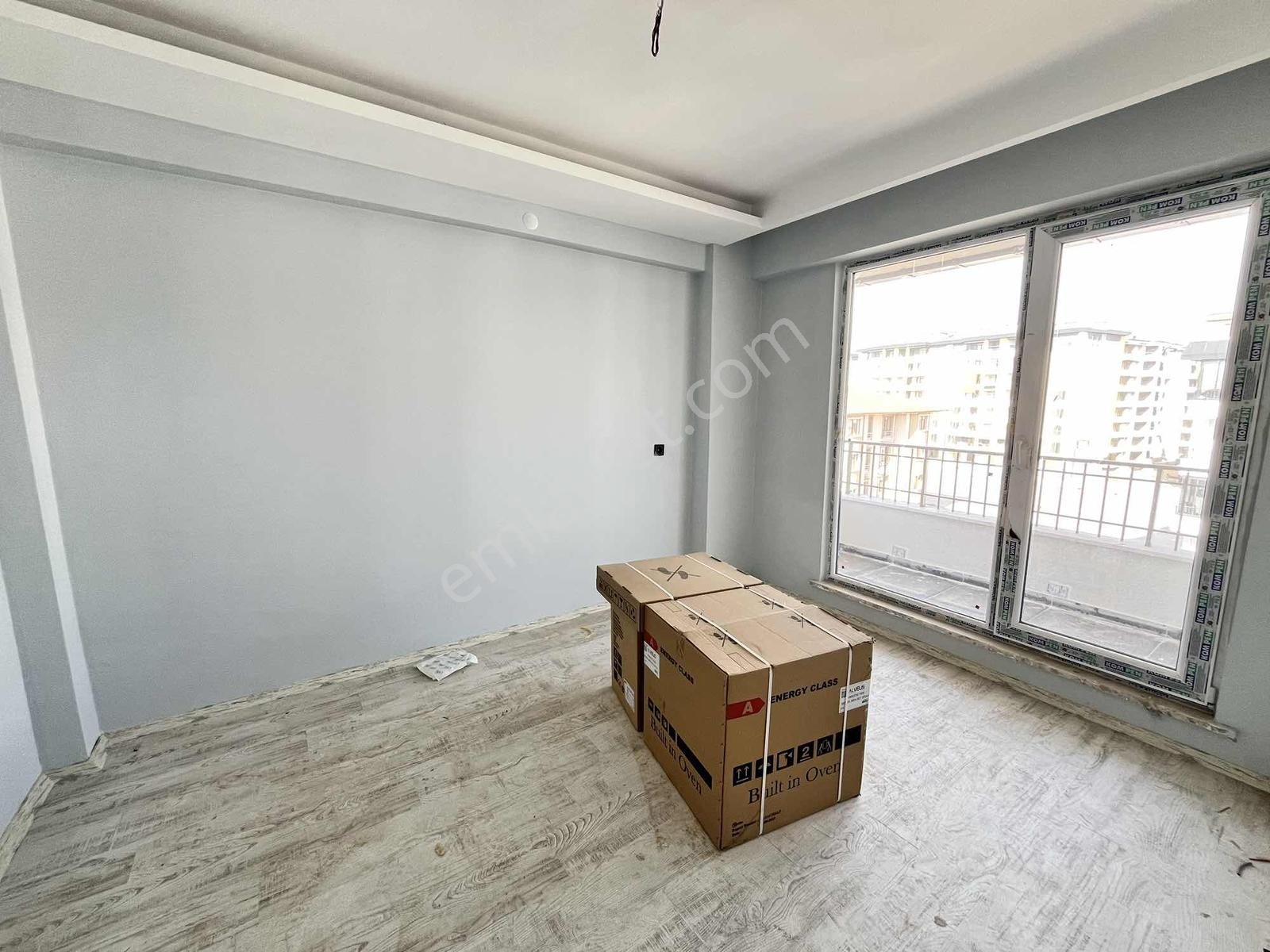 Meram Uluğbey Mahallesi'nde Oturuma Hazır Geniş Lüks 2+1 ! - Görsel 14