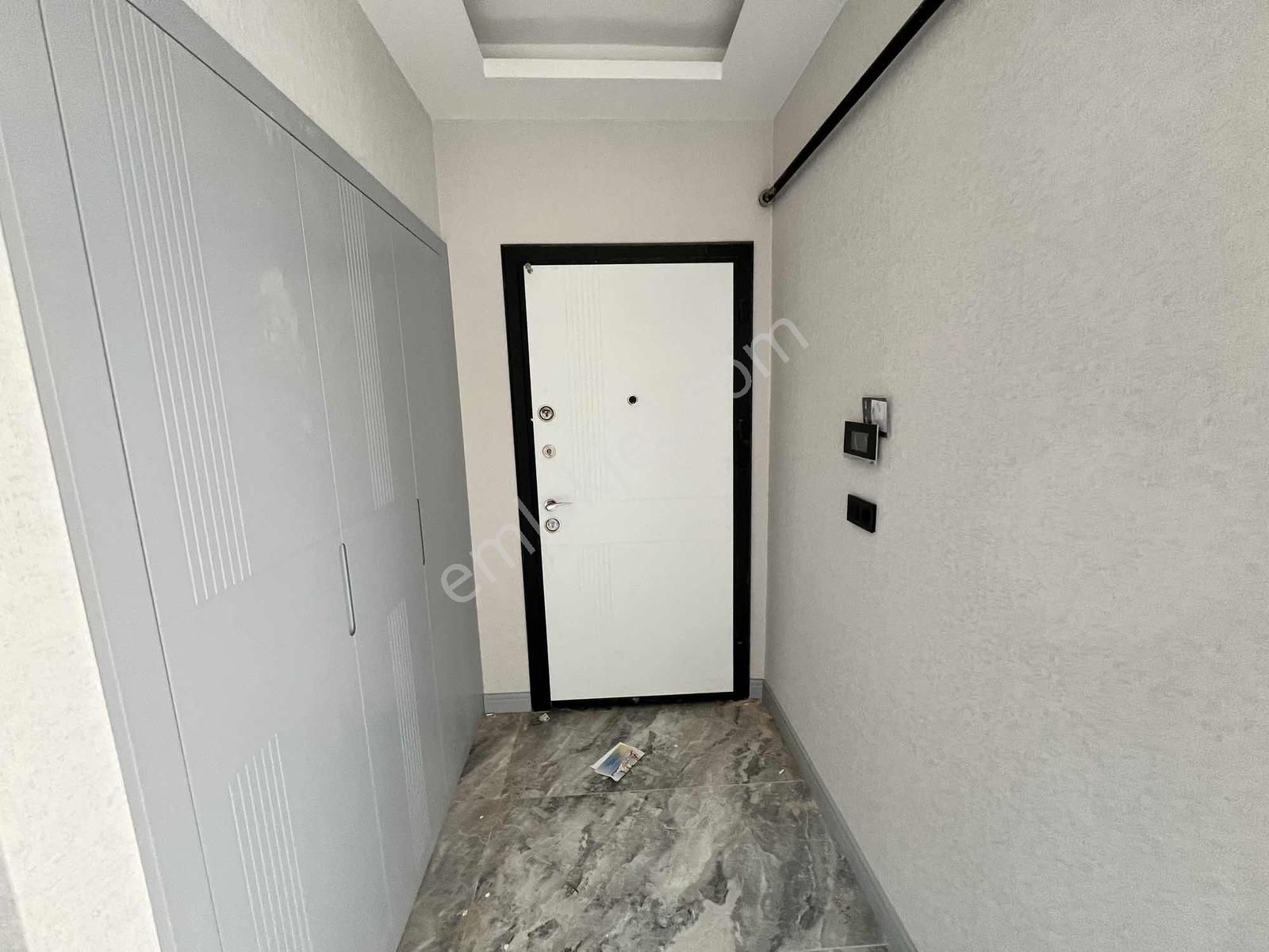 Meram Uluğbey Mahallesi'nde Oturuma Hazır Geniş Lüks 2+1 ! - Görsel 6