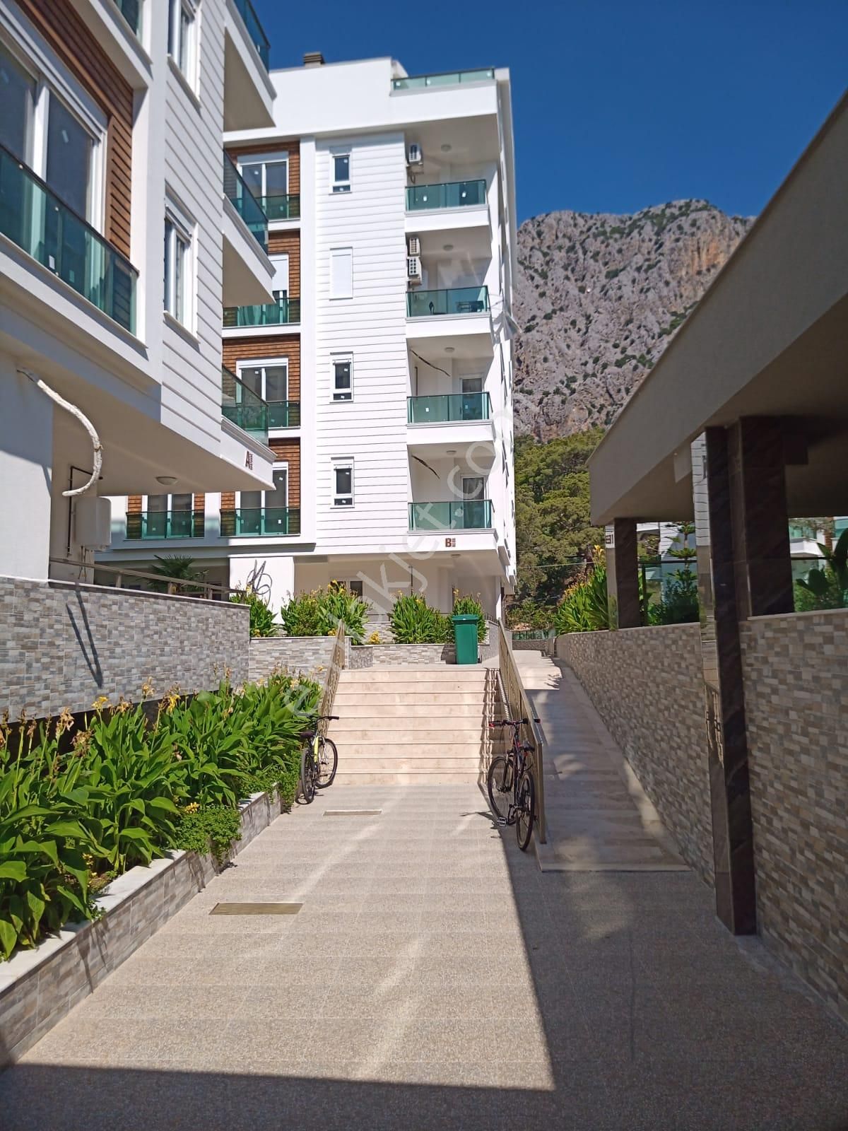 Sarısuda Havuzlu Site İçerisinde Doğalgazlı Amerikan Mutfak 4+1 Dubleks Kiralık Daire - Görsel 26