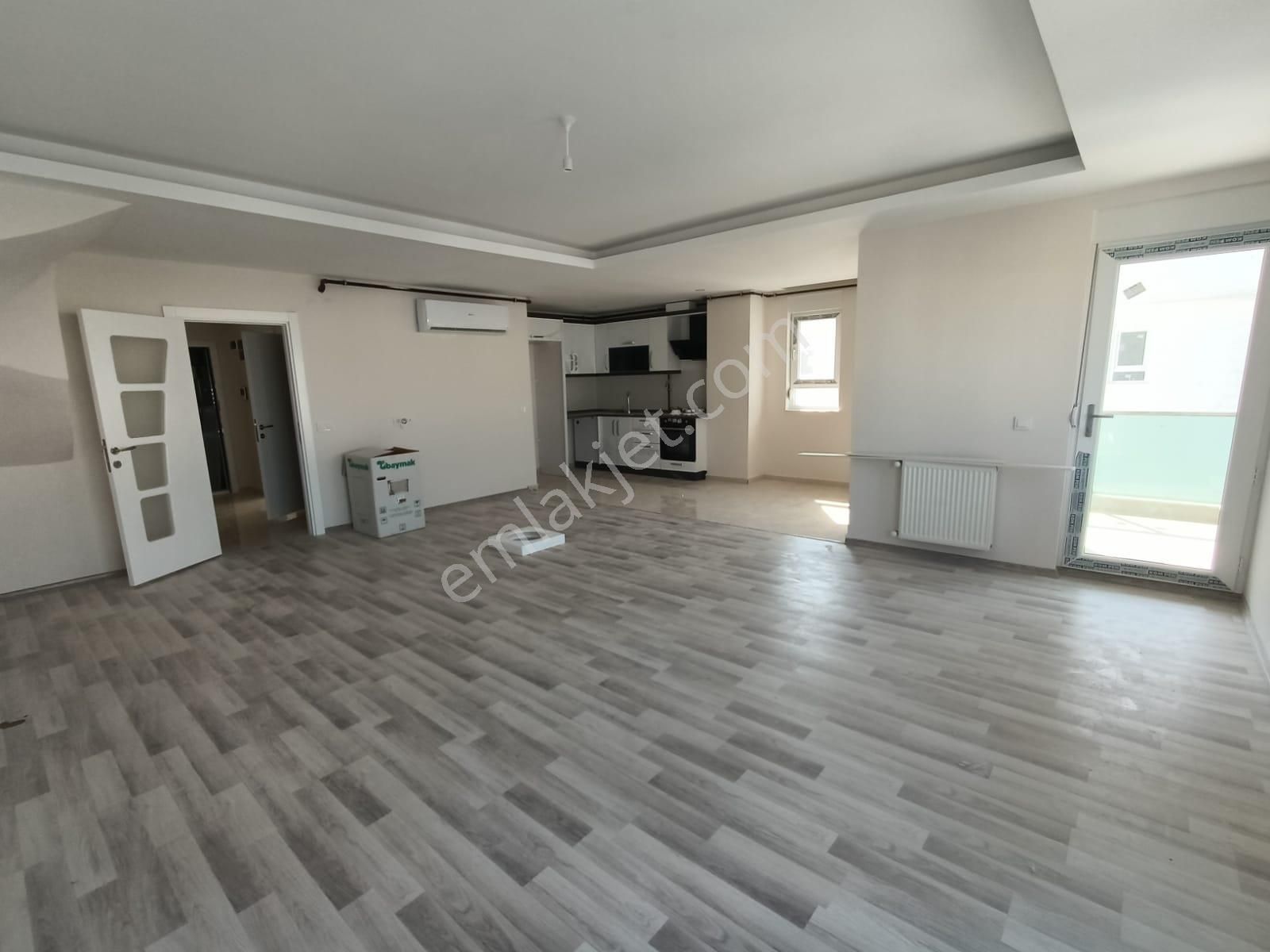 Sarısuda Havuzlu Site İçerisinde Doğalgazlı Amerikan Mutfak 4+1 Dubleks Kiralık Daire - Görsel 3