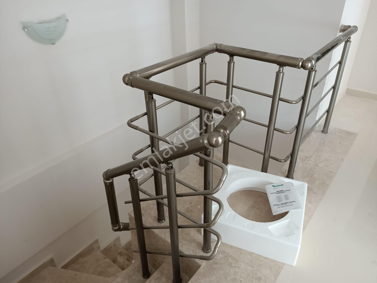 Sarısuda Havuzlu Site İçerisinde Doğalgazlı Amerikan Mutfak 4+1 Dubleks Kiralık Daire - Görsel 14