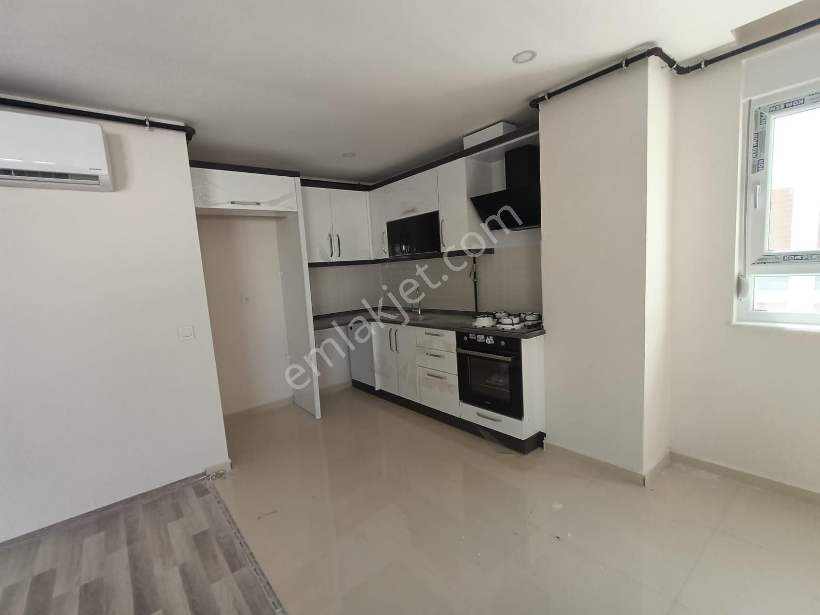 Sarısuda Havuzlu Site İçerisinde Doğalgazlı Amerikan Mutfak 4+1 Dubleks Kiralık Daire - Görsel 2