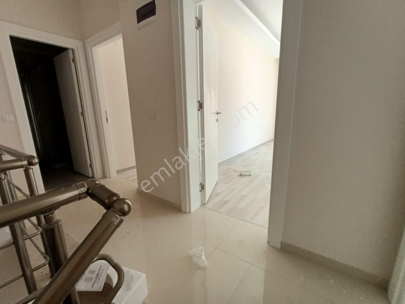 Sarısuda Havuzlu Site İçerisinde Doğalgazlı Amerikan Mutfak 4+1 Dubleks Kiralık Daire - Görsel 8