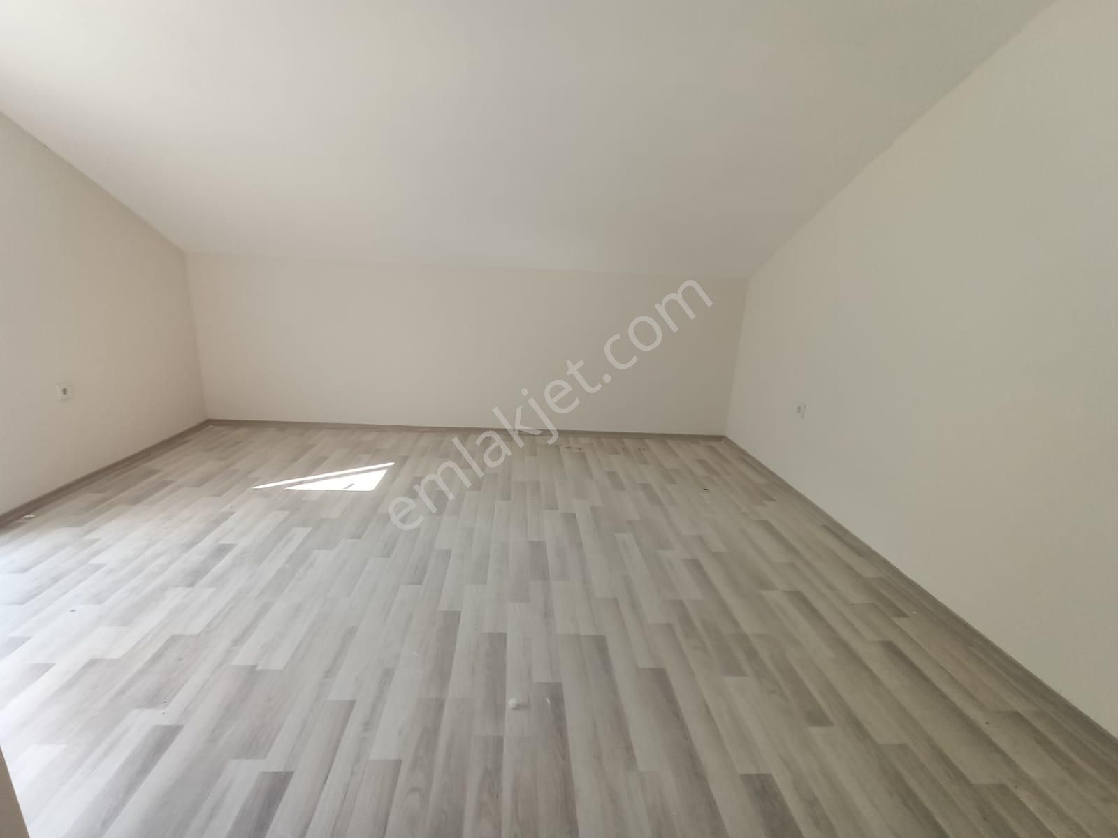 Sarısuda Havuzlu Site İçerisinde Doğalgazlı Amerikan Mutfak 4+1 Dubleks Kiralık Daire - Görsel 18