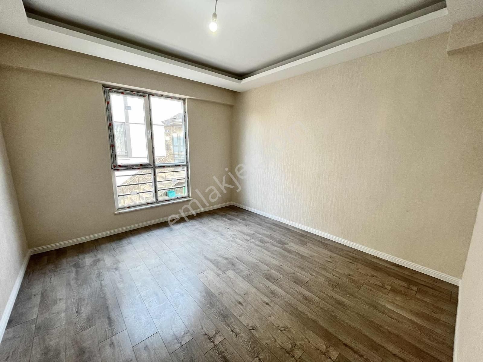 Karaaslan Mahallesi'nde Oturuma Hazır Geniş Lüks 3+1 Daire! - Görsel 11