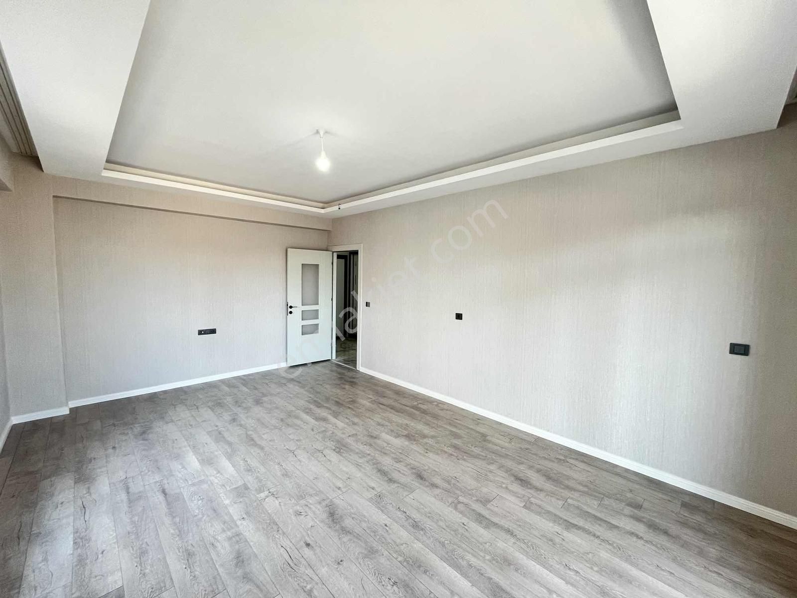 Karaaslan Mahallesi'nde Oturuma Hazır Geniş Lüks 3+1 Daire! - Görsel 3