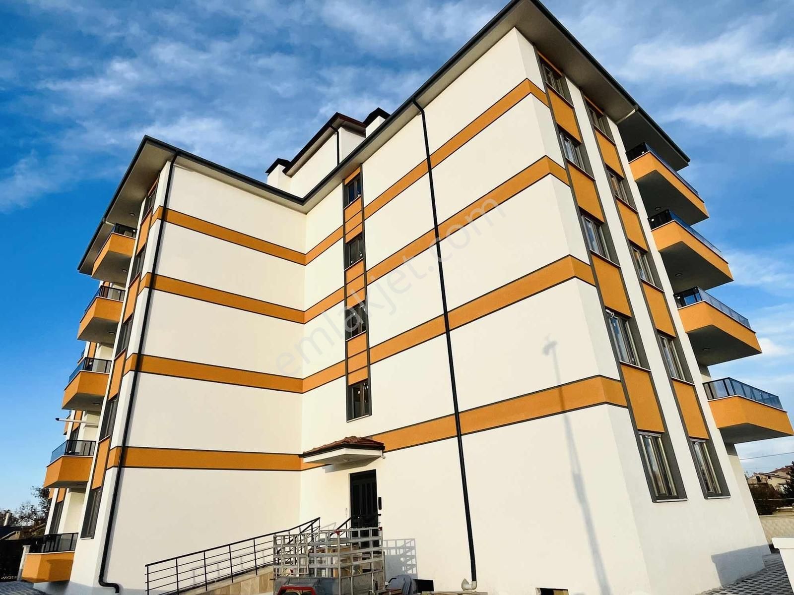 Meram Fen Lisesi Arkası Lüks Oturuma Hazır Geniş 3+1 Daire! - Görsel 21