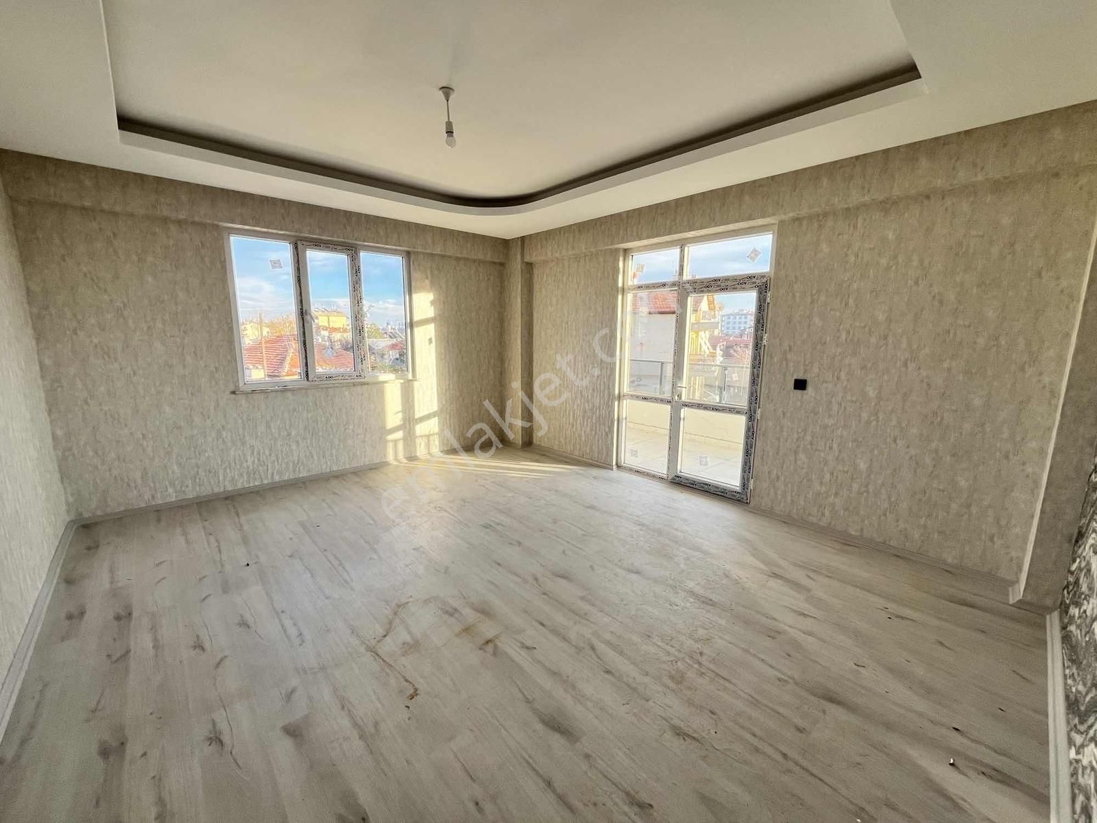 Meram Fen Lisesi Arkası Lüks Oturuma Hazır Geniş 3+1 Daire! - Görsel 23