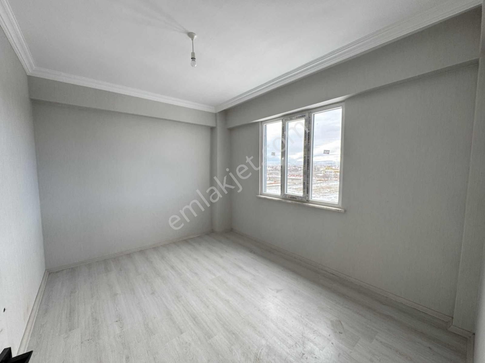 Karaman Yoluna Cephe 3+1 Daire - Görsel 3