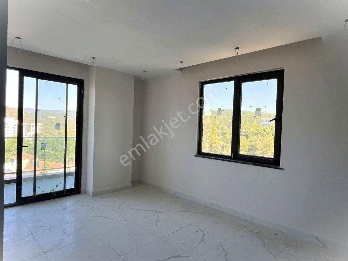 Alanya / Avsallar’da Denize 650 M Full Aktiviteli 2+1 Satılık Daire - Görsel 9