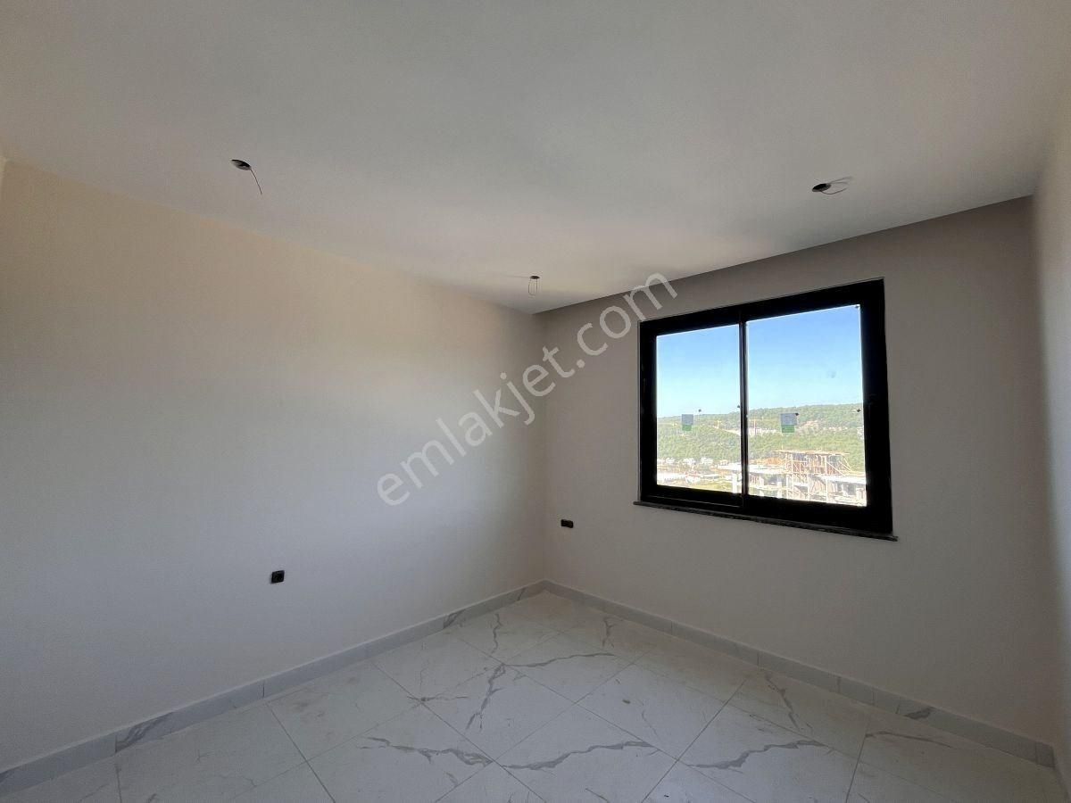 Alanya / Avsallar’da Denize 650 M Full Aktiviteli 2+1 Satılık Daire - Görsel 2