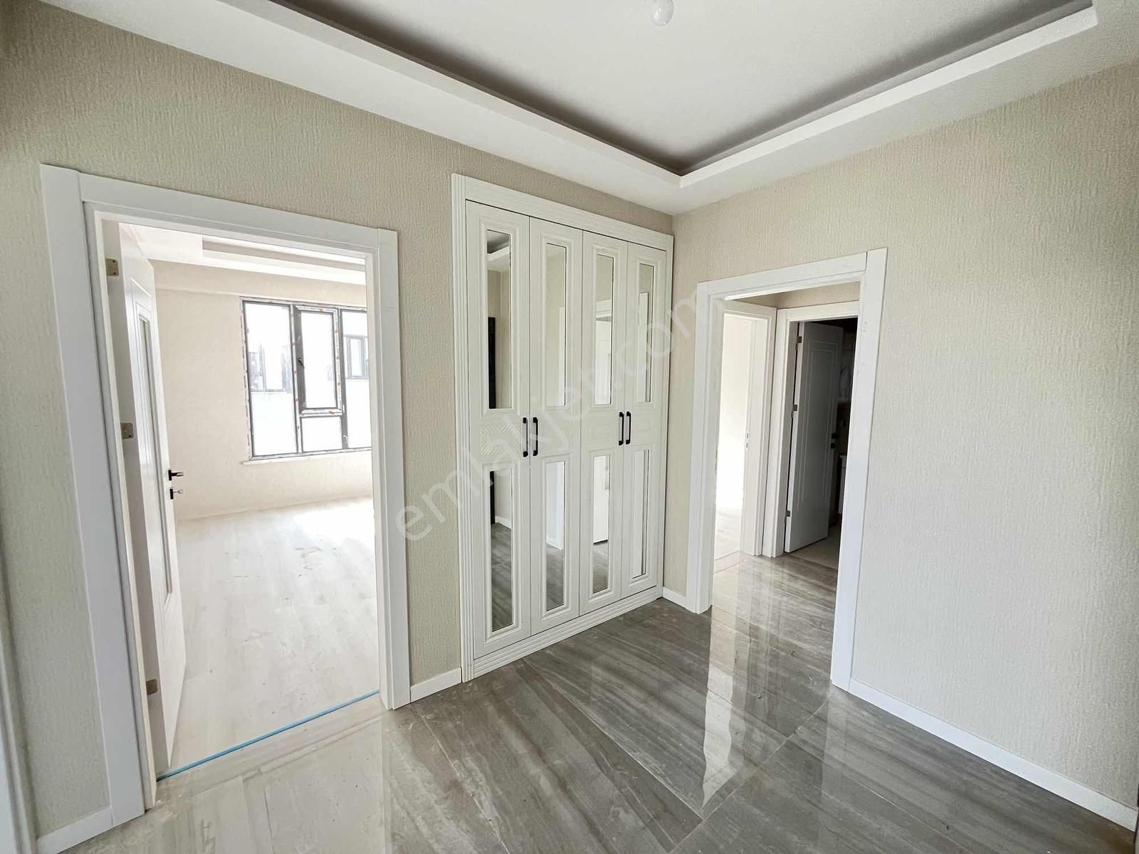 Karaman Yolu Hadimi Parkına Yakın Oturuma Hazır Lüks 2+1 Daire! - Görsel 5