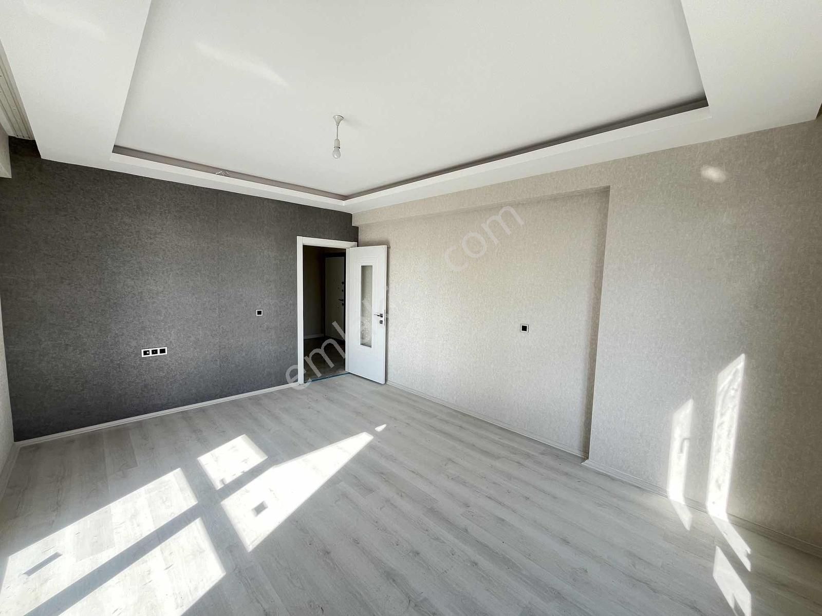 Karaman Yolu Hadimi Parkına Yakın Oturuma Hazır Lüks 2+1 Daire! - Görsel 7