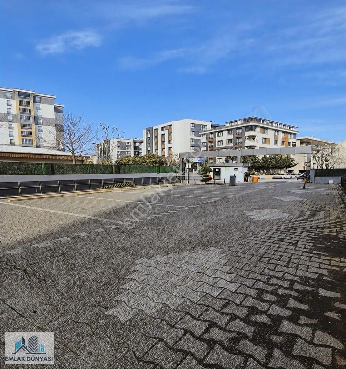 Metronun Dibinde Site İçerisinde 2+1 Satılık Daire!! - Görsel 4