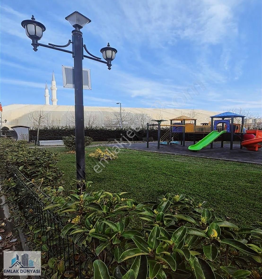 Metronun Dibinde Site İçerisinde 2+1 Satılık Daire!! - Görsel 32