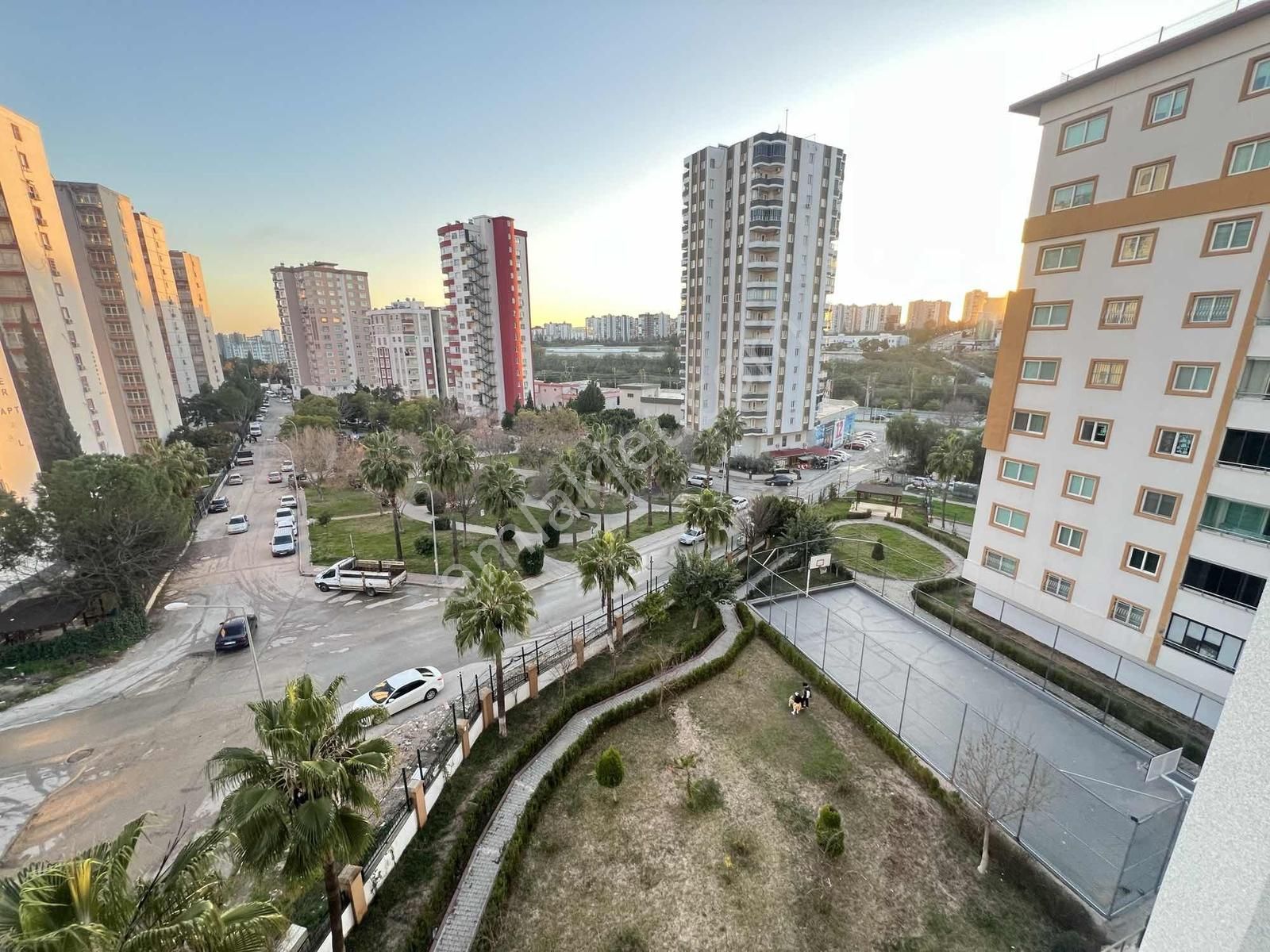 Zorlu'dan Bldy Evleri Mah. 4+1 Havuzlu Otoparklı Kiralık Daire - Görsel 22