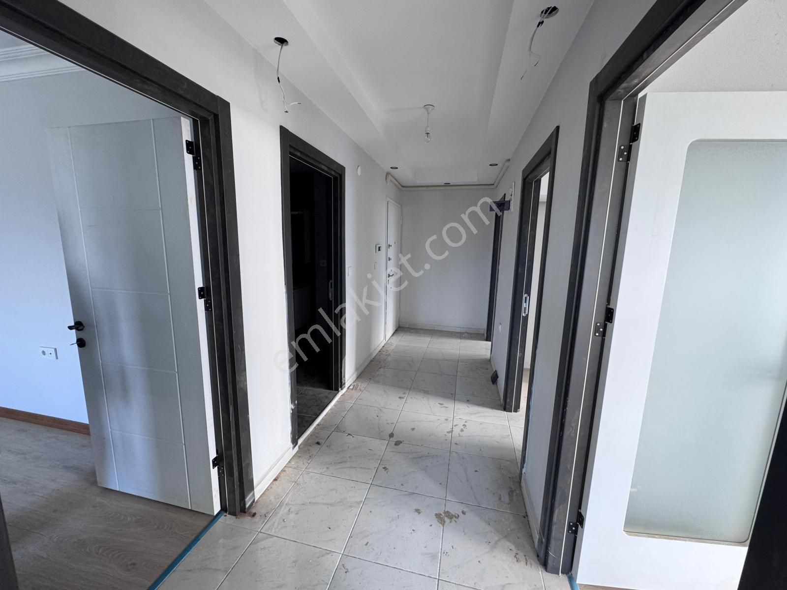 Çanakkale Çardak'ta Ebeveyn Banyolu 3+1 Kiralık Daire - Görsel 3