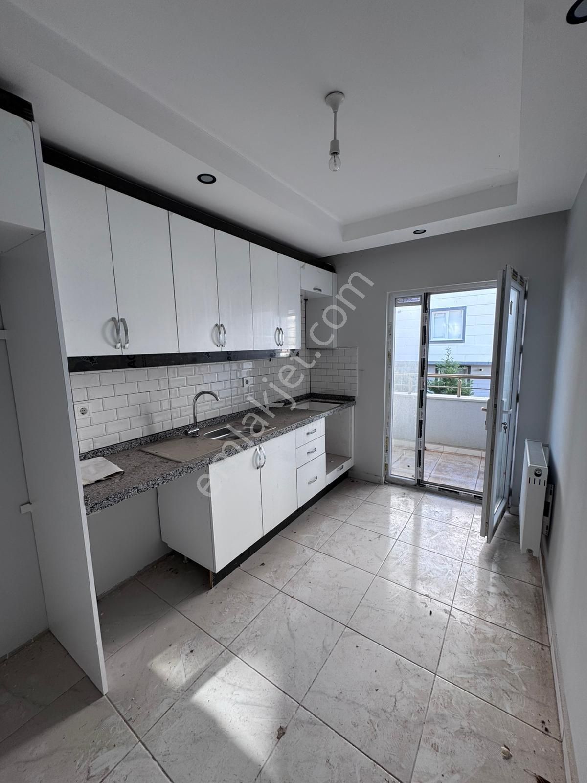 Çanakkale Çardak'ta Ebeveyn Banyolu 3+1 Kiralık Daire - Görsel 13