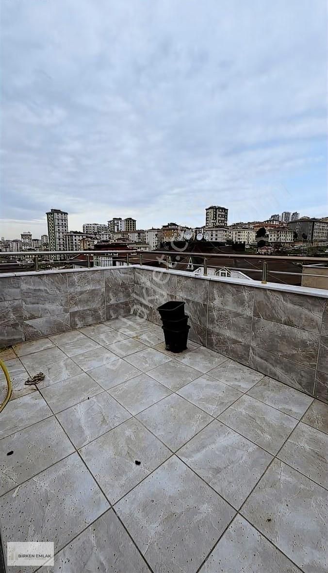 Birken Emlaktan Fındıklı Senem Sok. 2+1 Çatı Katı Kiralık Daire - Görsel 22