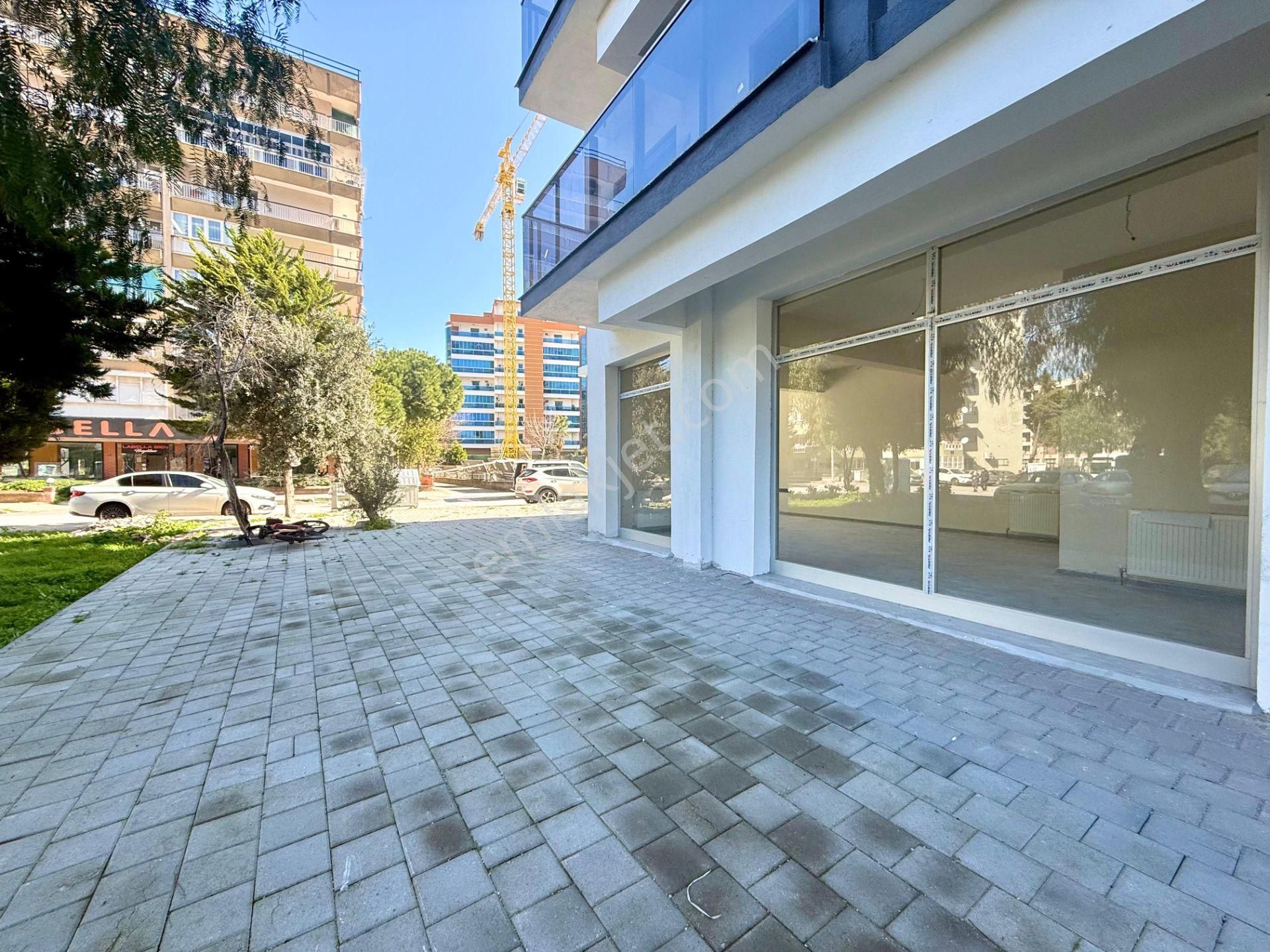 Manavkuyu Mahallesi İşlek Lokasyonda Köşe Konumlu Kiralık Dükkan - Görsel 9