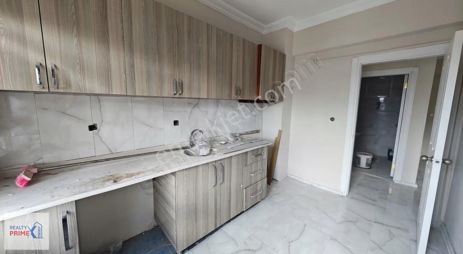 Dutlubahçe Mah.3+1 Asansörlü Kiralık - Görsel 15