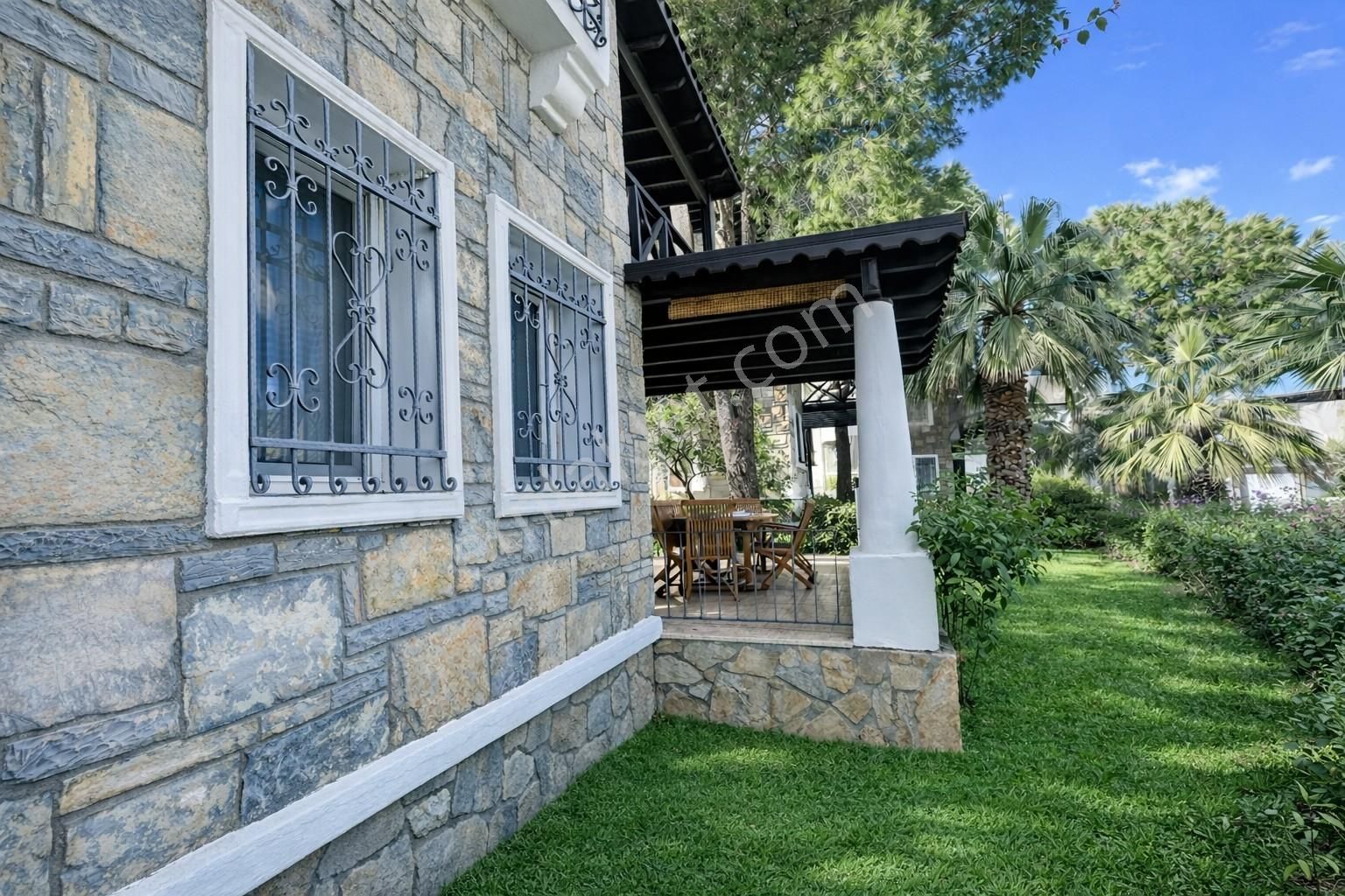 Gündoğan Küçükbükte Denize Yürüme Mesafesinde 3+1 Dubleks - Görsel 12