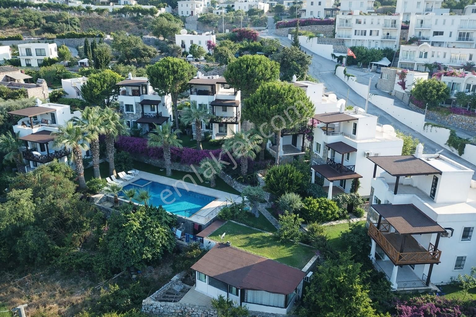 Gündoğan Küçükbükte Denize Yürüme Mesafesinde 3+1 Dubleks - Görsel 33