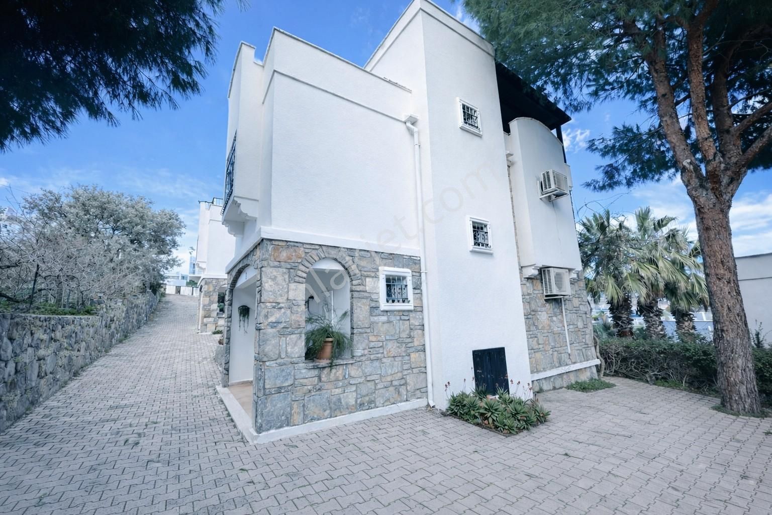 Gündoğan Küçükbükte Denize Yürüme Mesafesinde 3+1 Dubleks - Görsel 9