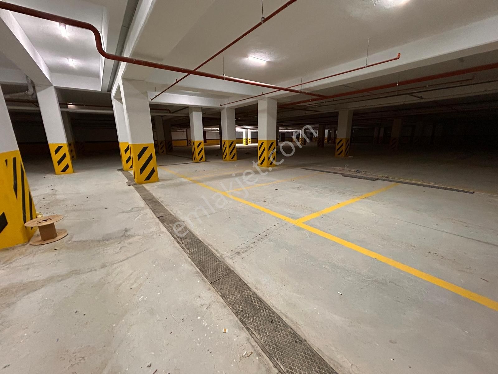 Yaşamkent Bordo Yaşam Sitesi | Kiralık 1+1 | 8. Kat - Görsel 23