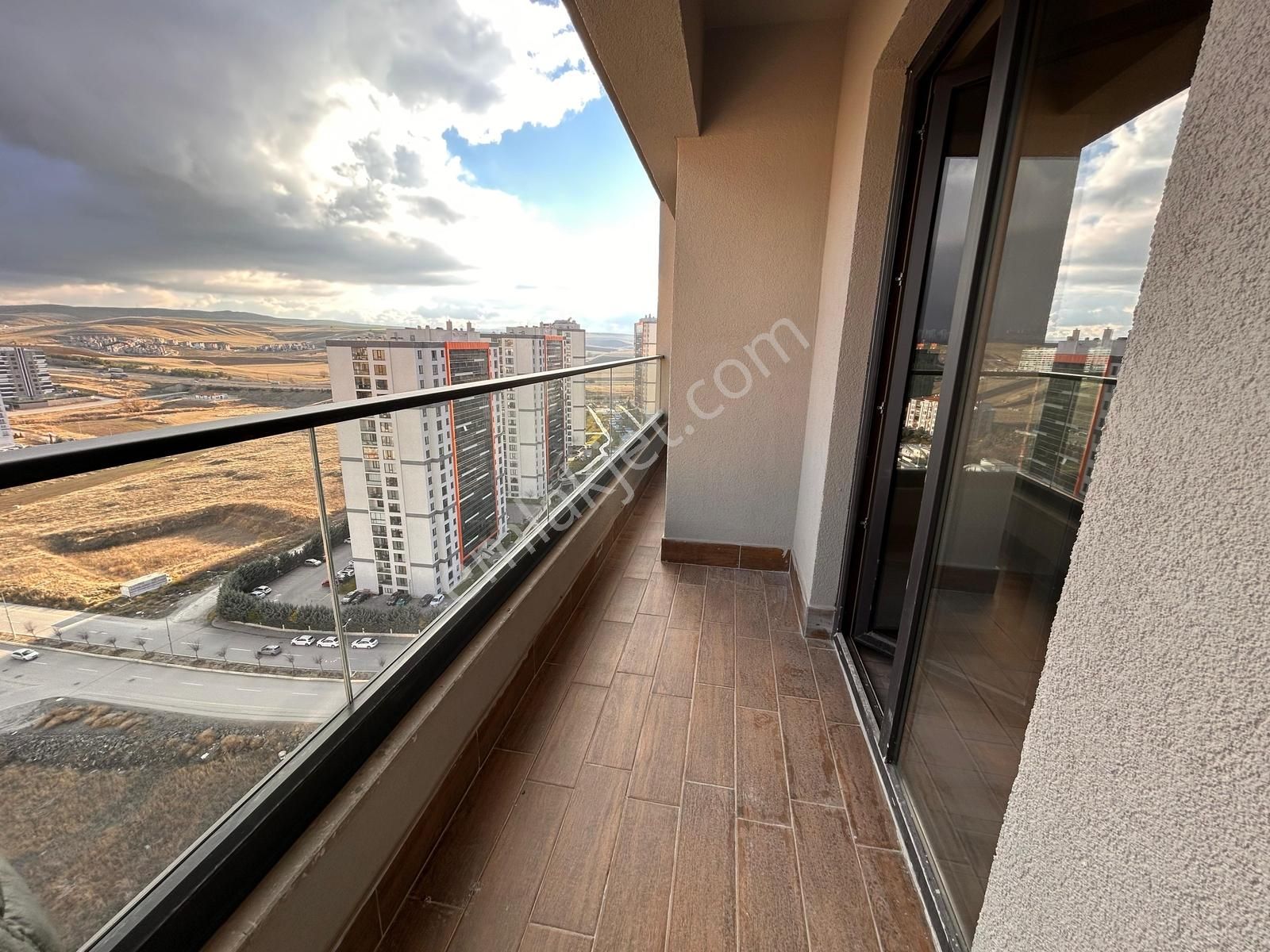 Yaşamkent Bordo Yaşam Sitesi | Kiralık 1+1 | 8. Kat - Görsel 5