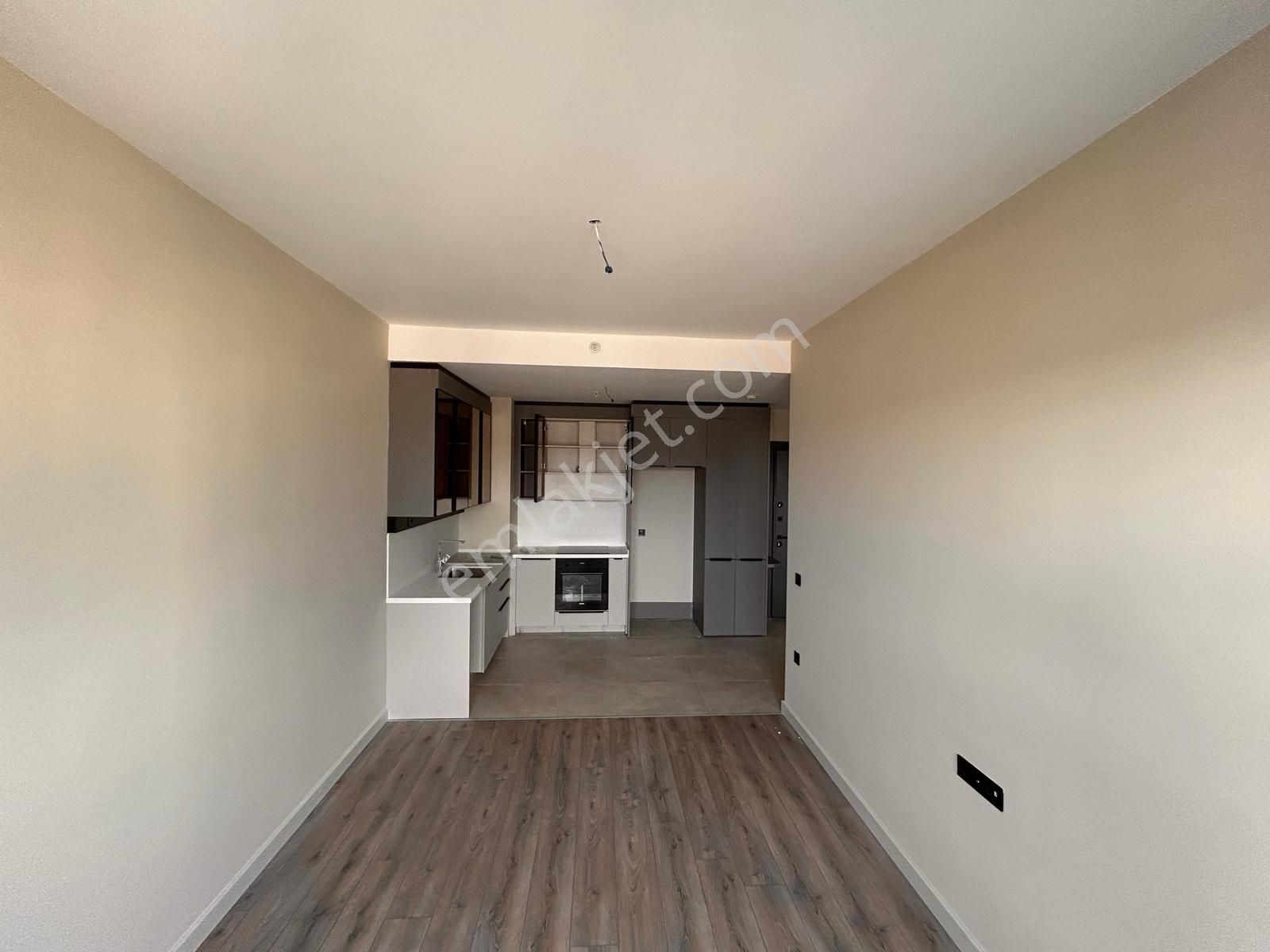 Yaşamkent Bordo Yaşam Sitesi | Kiralık 1+1 | 8. Kat - Görsel 2