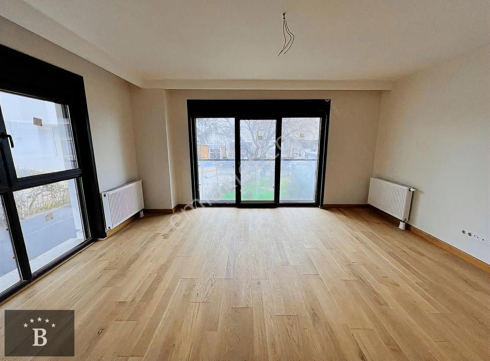 Başarı'dan Caddebostan Sahilde Denize 2. Binada 120 M2 3+1 Sıfır - Görsel 18