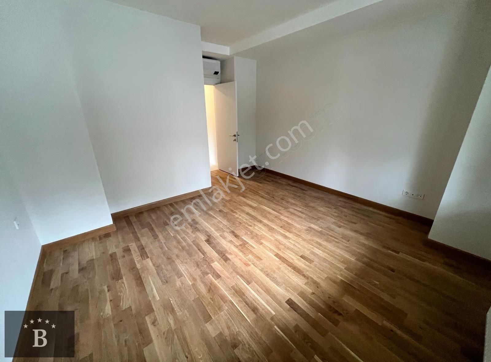 Başarı'dan Caddebostan Sahilde Denize 2. Binada 120 M2 3+1 Sıfır - Görsel 5