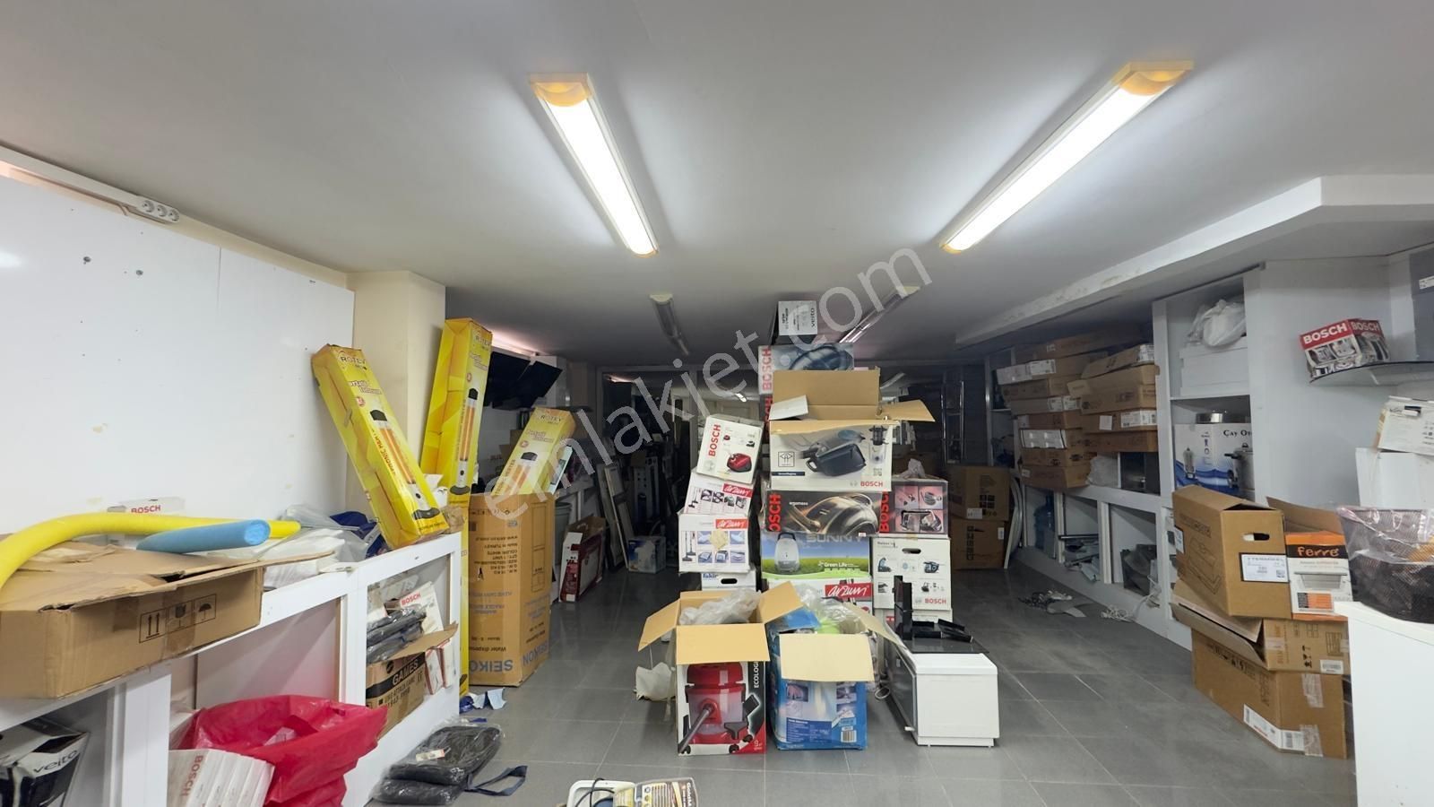 Antalya Caddesı Üzerınde Satılık Dükkan - Görsel 2