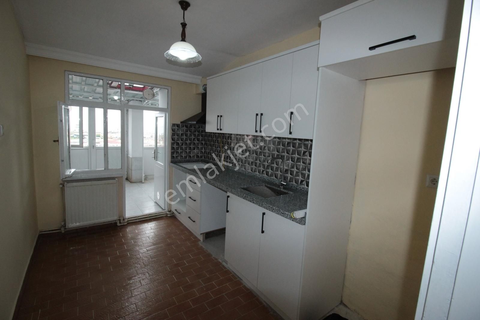 Kaçmaz Emlaklak'tantrabzon Ortahisar Hızırbey Mah Kiralık Daire - Görsel 23