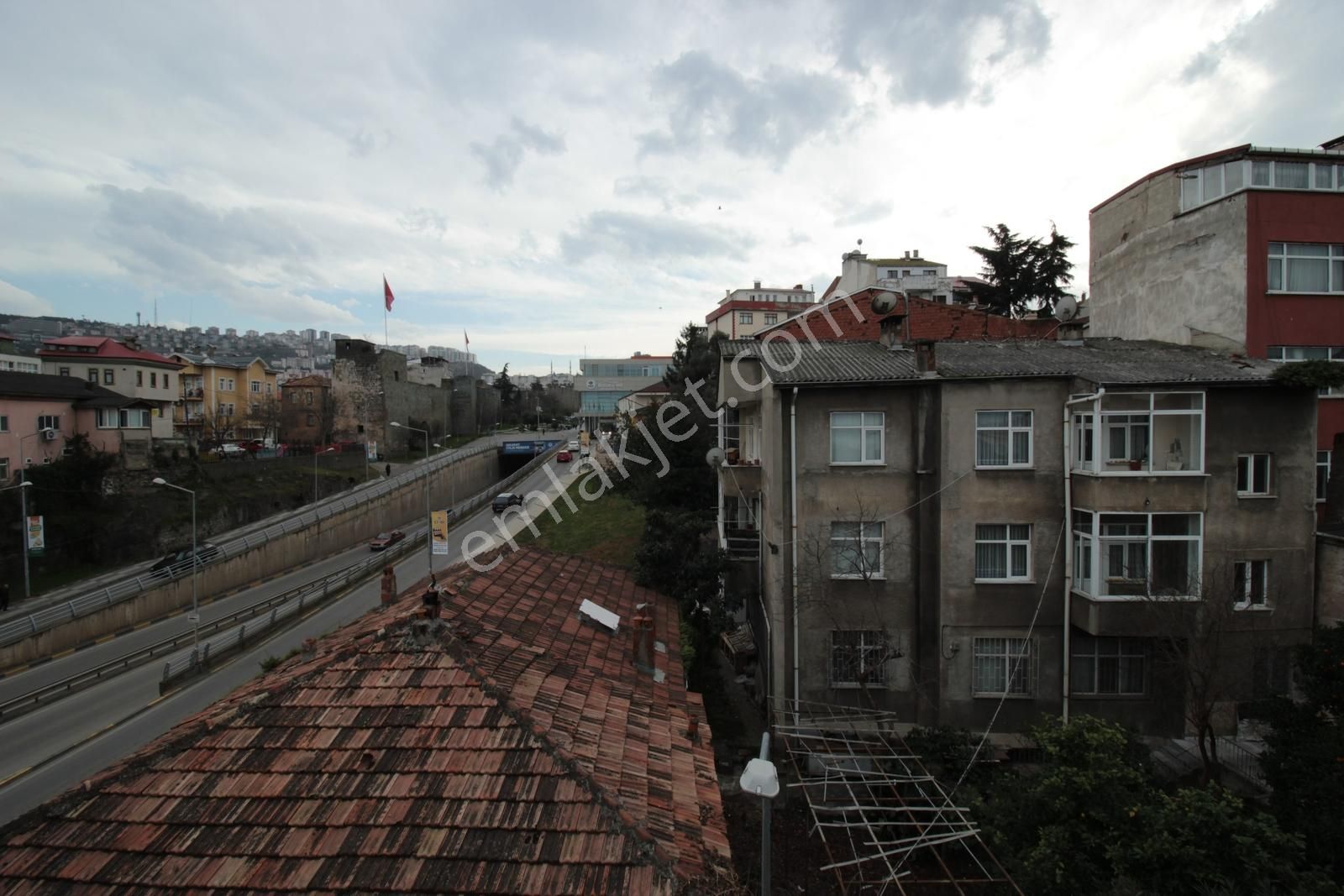 Kaçmaz Emlaklak'tantrabzon Ortahisar Hızırbey Mah Kiralık Daire - Görsel 10