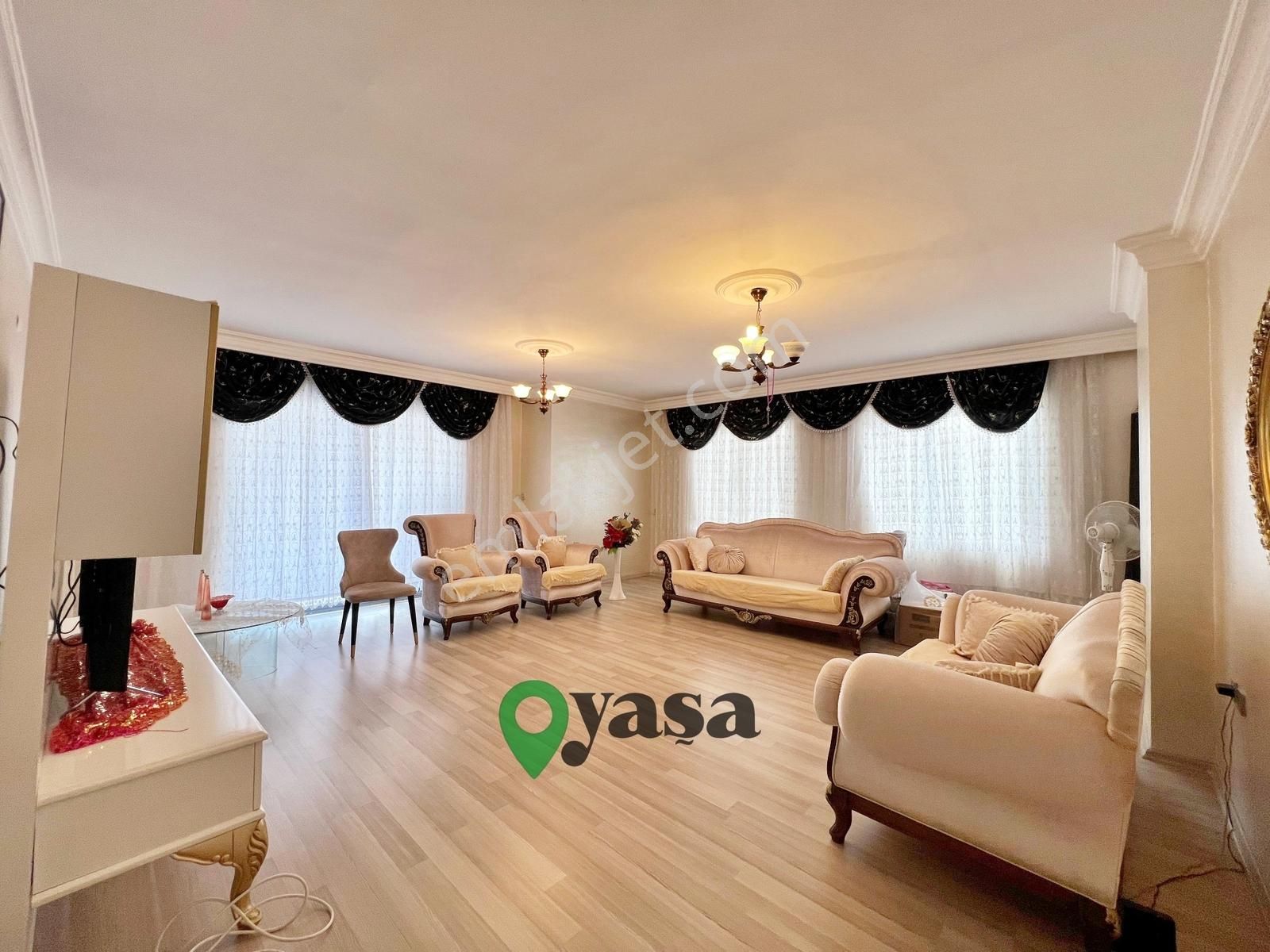 Yaşa Gyd - Şehrin Merkezinde Satılık 4+1 Geniş Daire - Görsel 12