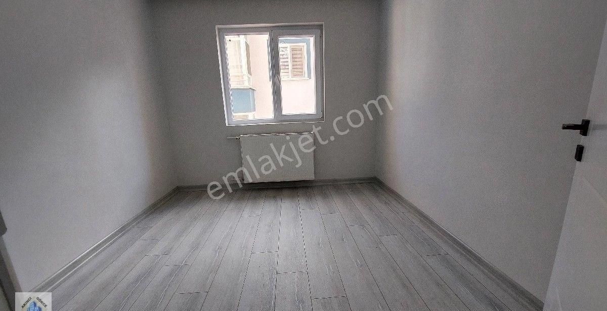 Acil Elvan Mahallesinde 1544 Cadde Üzeri Ful+ful Yapılı 1.kat 3+1 Daire - Görsel 30