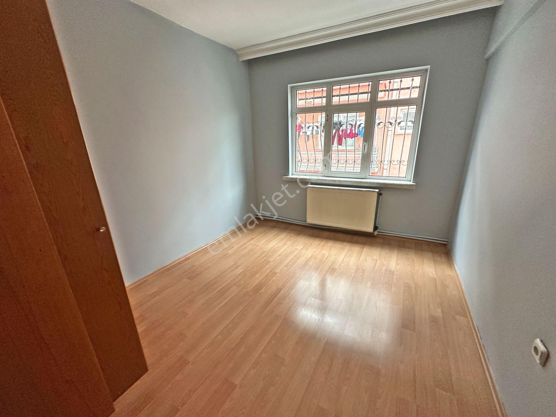 Demirlibahçe Tren Yakını Ara Katta Öğrenciye Uygun 3+1 Kiralık Daire - Görsel 6