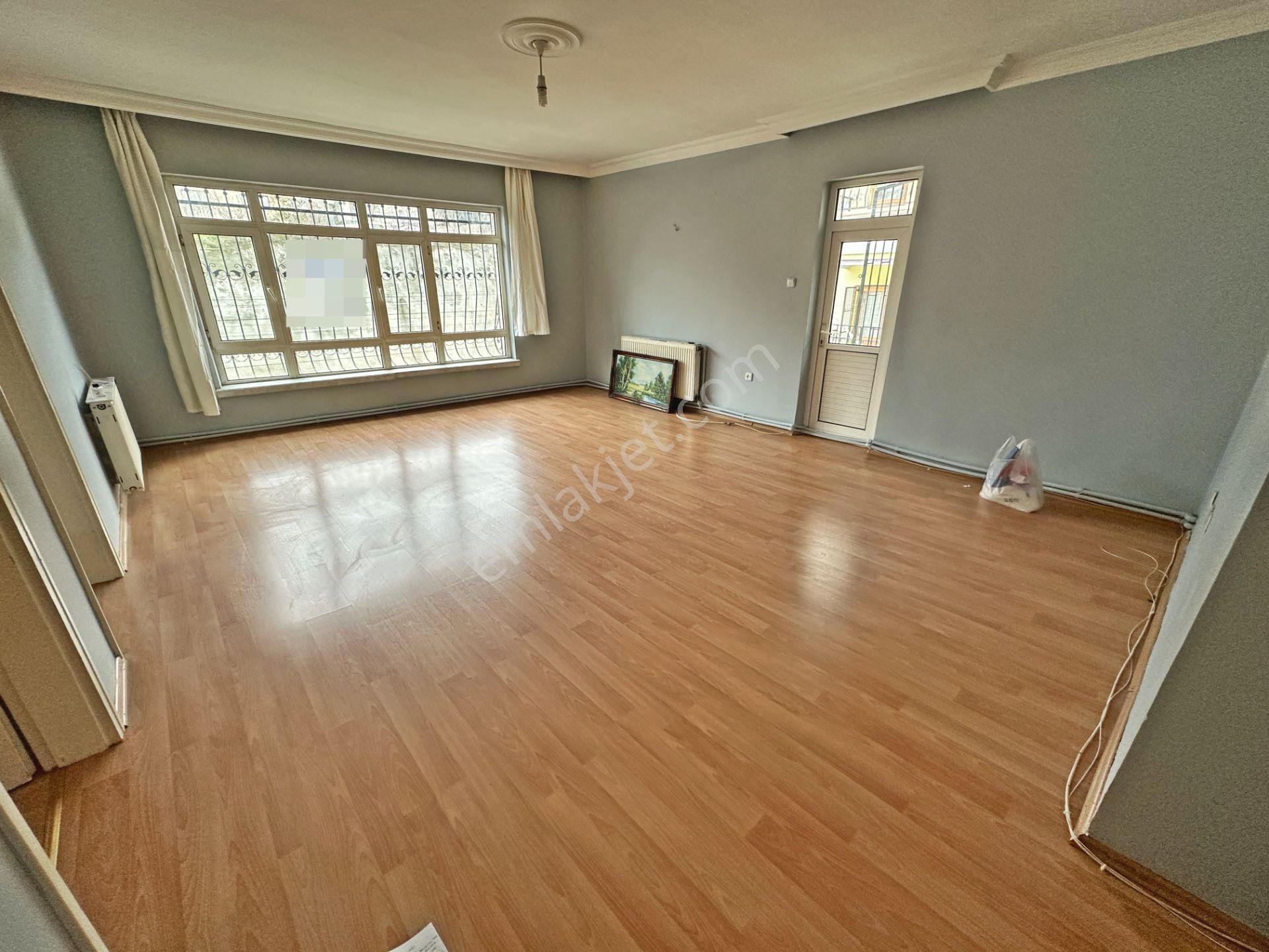 Demirlibahçe Tren Yakını Ara Katta Öğrenciye Uygun 3+1 Kiralık Daire - Görsel 2