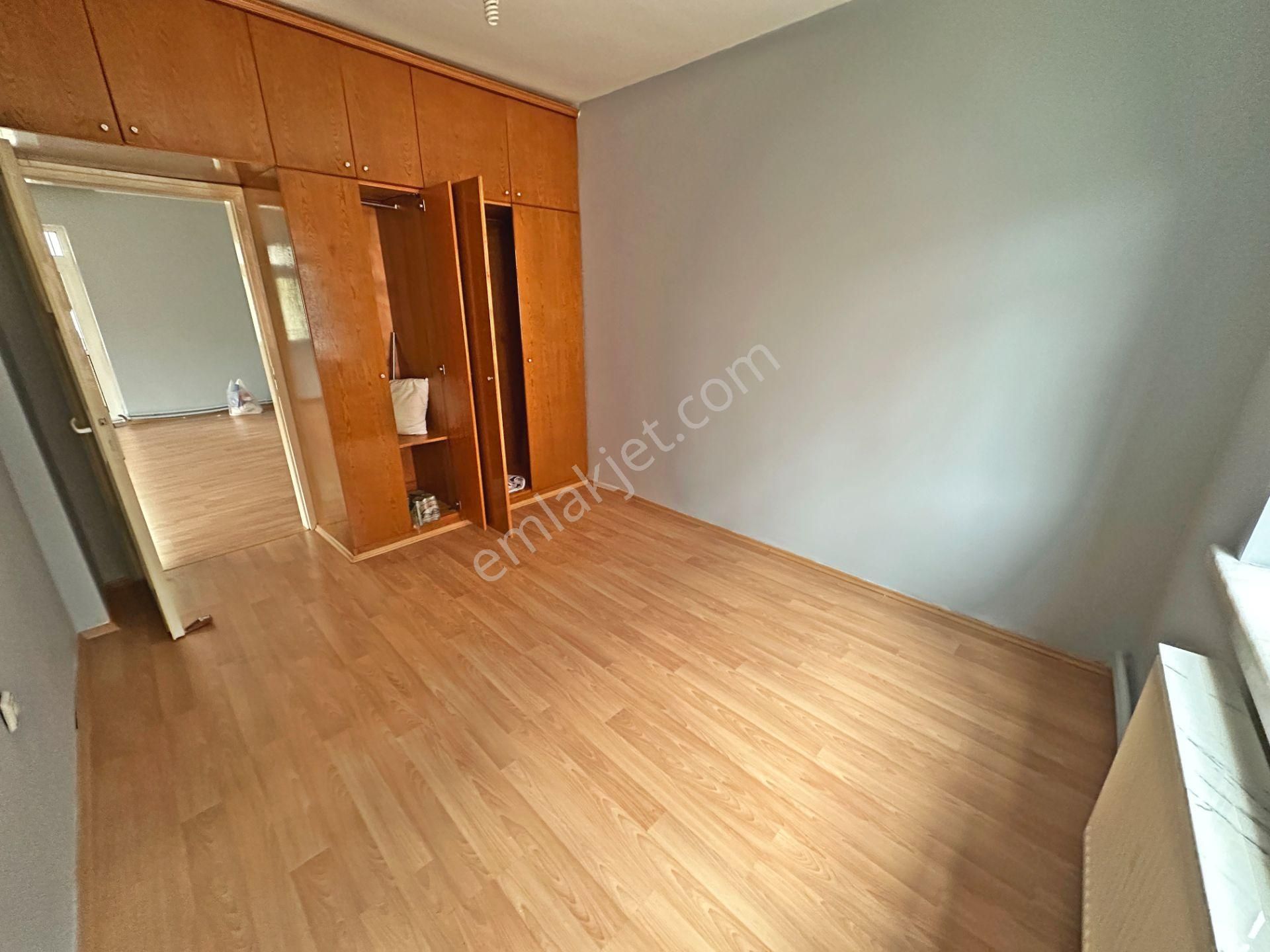 Demirlibahçe Tren Yakını Ara Katta Öğrenciye Uygun 3+1 Kiralık Daire - Görsel 8