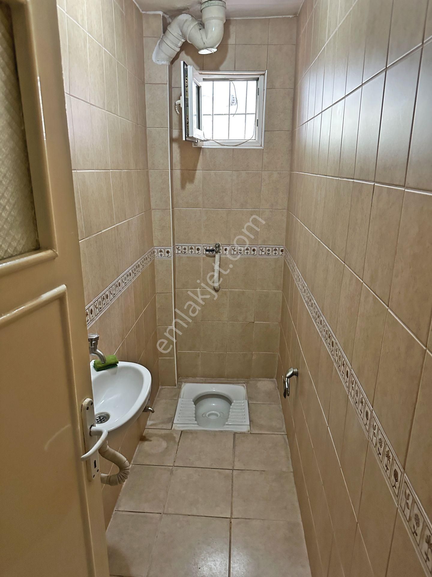 Demirlibahçe Tren Yakını Ara Katta Öğrenciye Uygun 3+1 Kiralık Daire - Görsel 20