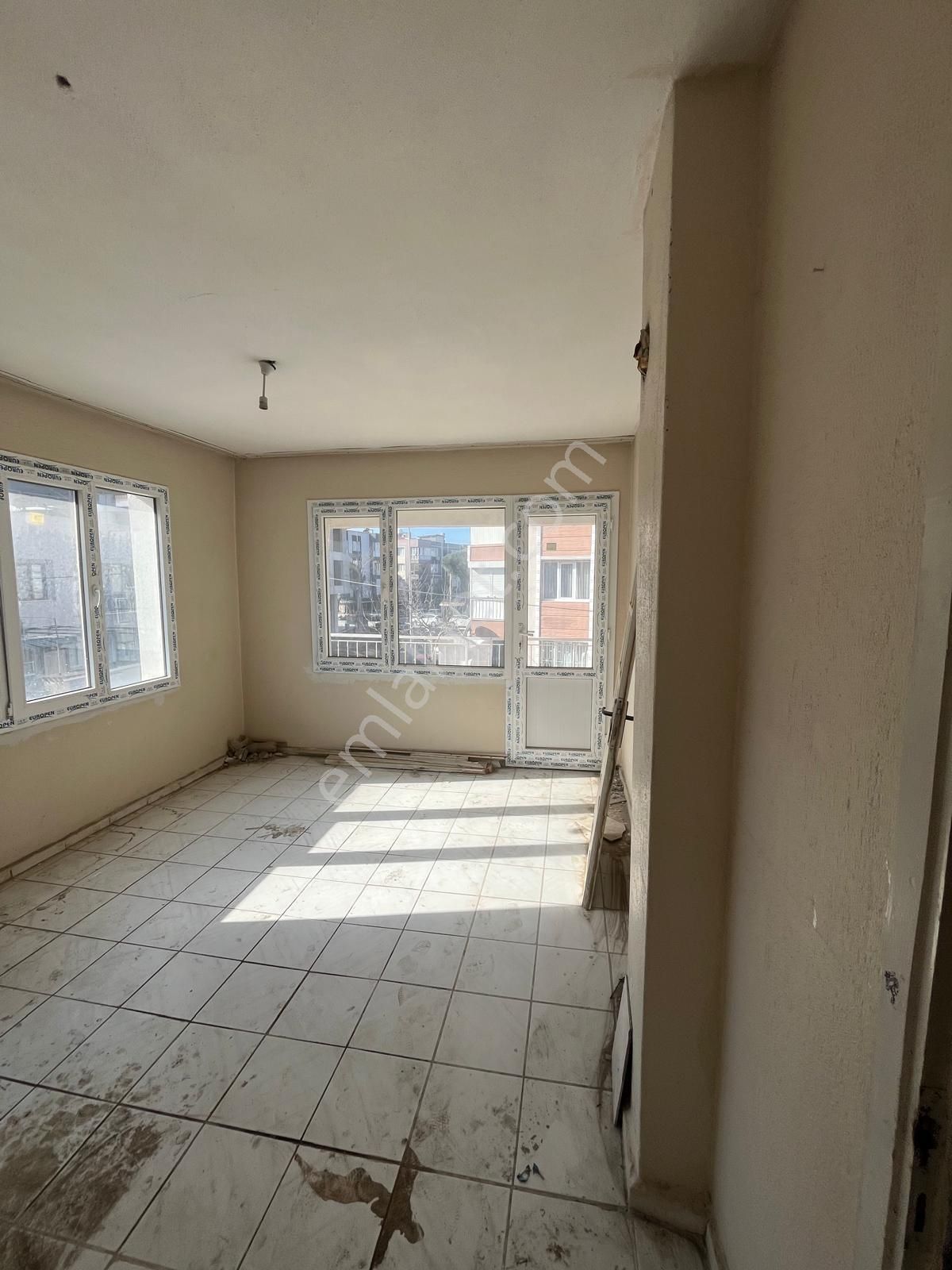 Bergama Gaziosmanpaşa Mah. Semiye Sitesinde Satılık 3+1 Daire - Görsel 25