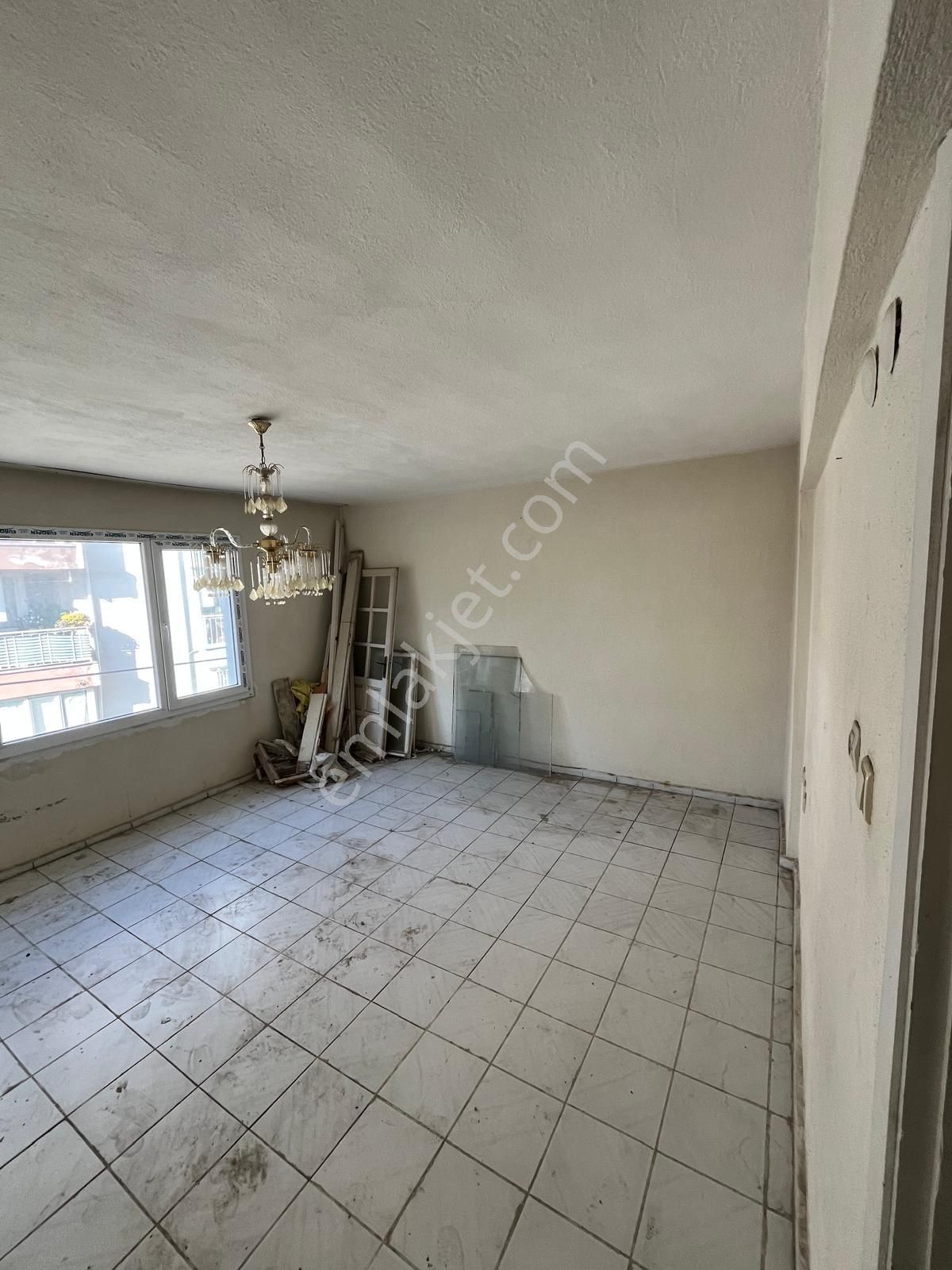 Bergama Gaziosmanpaşa Mah. Semiye Sitesinde Satılık 3+1 Daire - Görsel 20