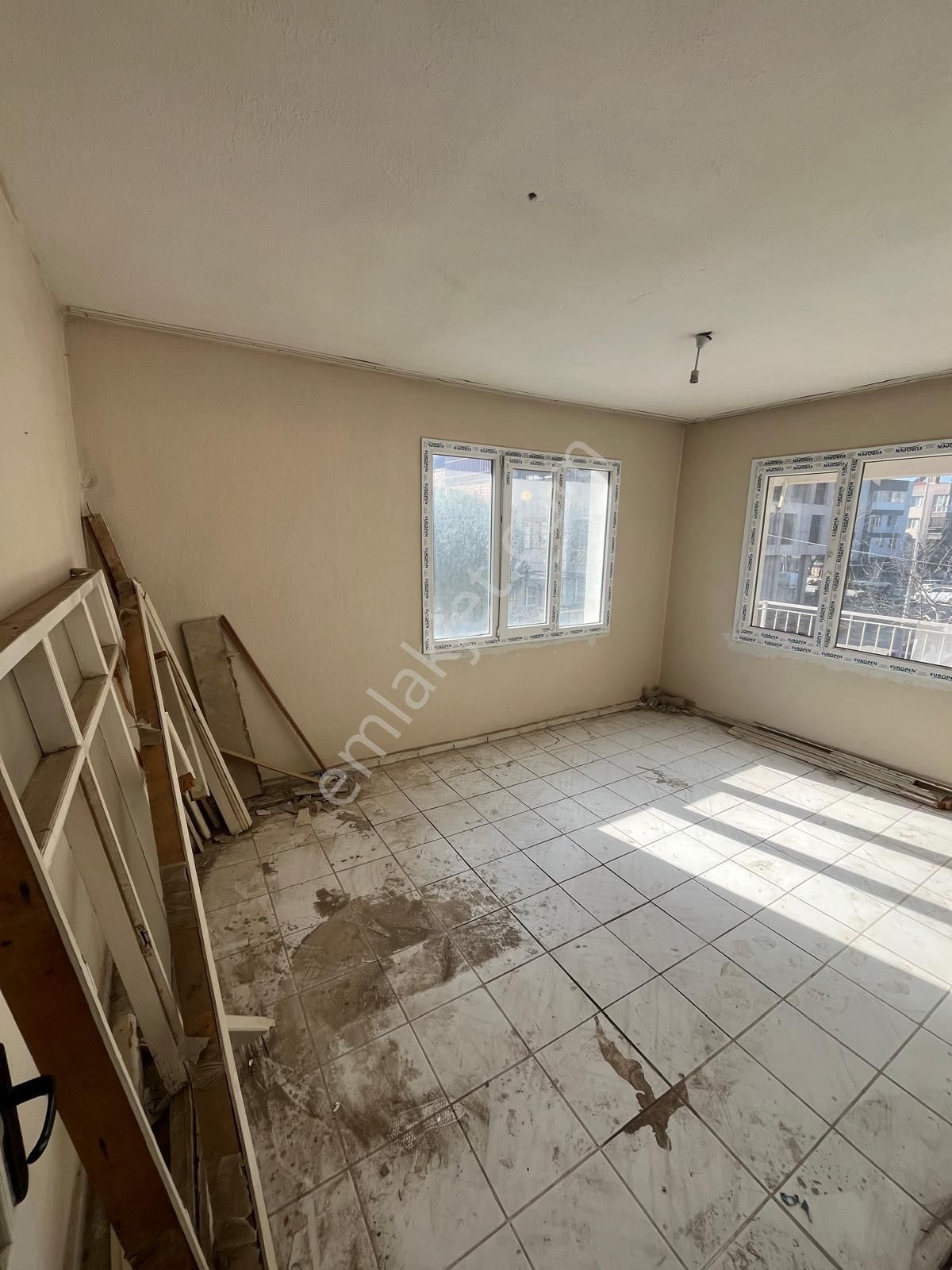 Bergama Gaziosmanpaşa Mah. Semiye Sitesinde Satılık 3+1 Daire - Görsel 24