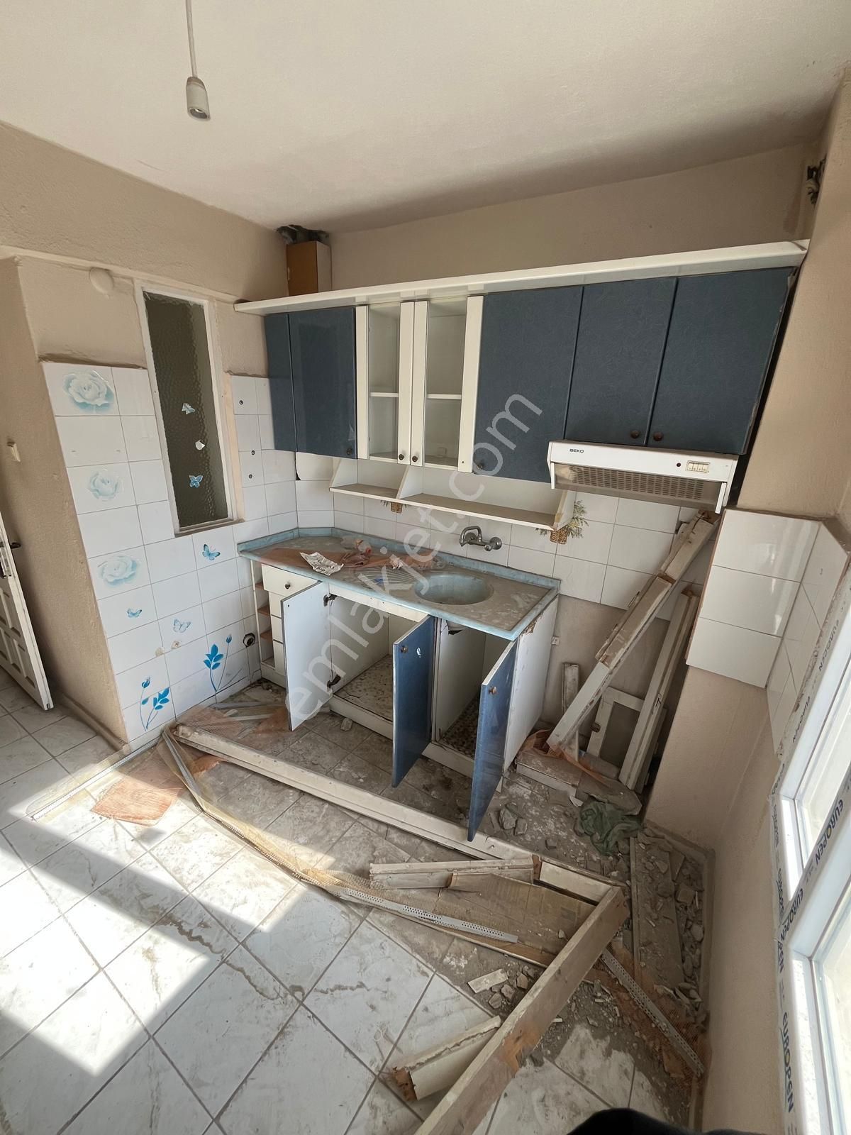 Bergama Gaziosmanpaşa Mah. Semiye Sitesinde Satılık 3+1 Daire - Görsel 32