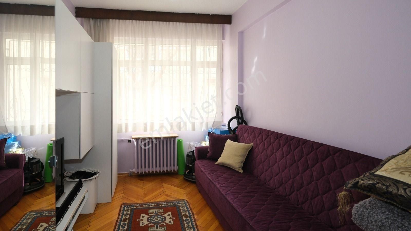 Ayrancı Gerede Sokakta Satılık Geniş 2+1 Daire - Görsel 3