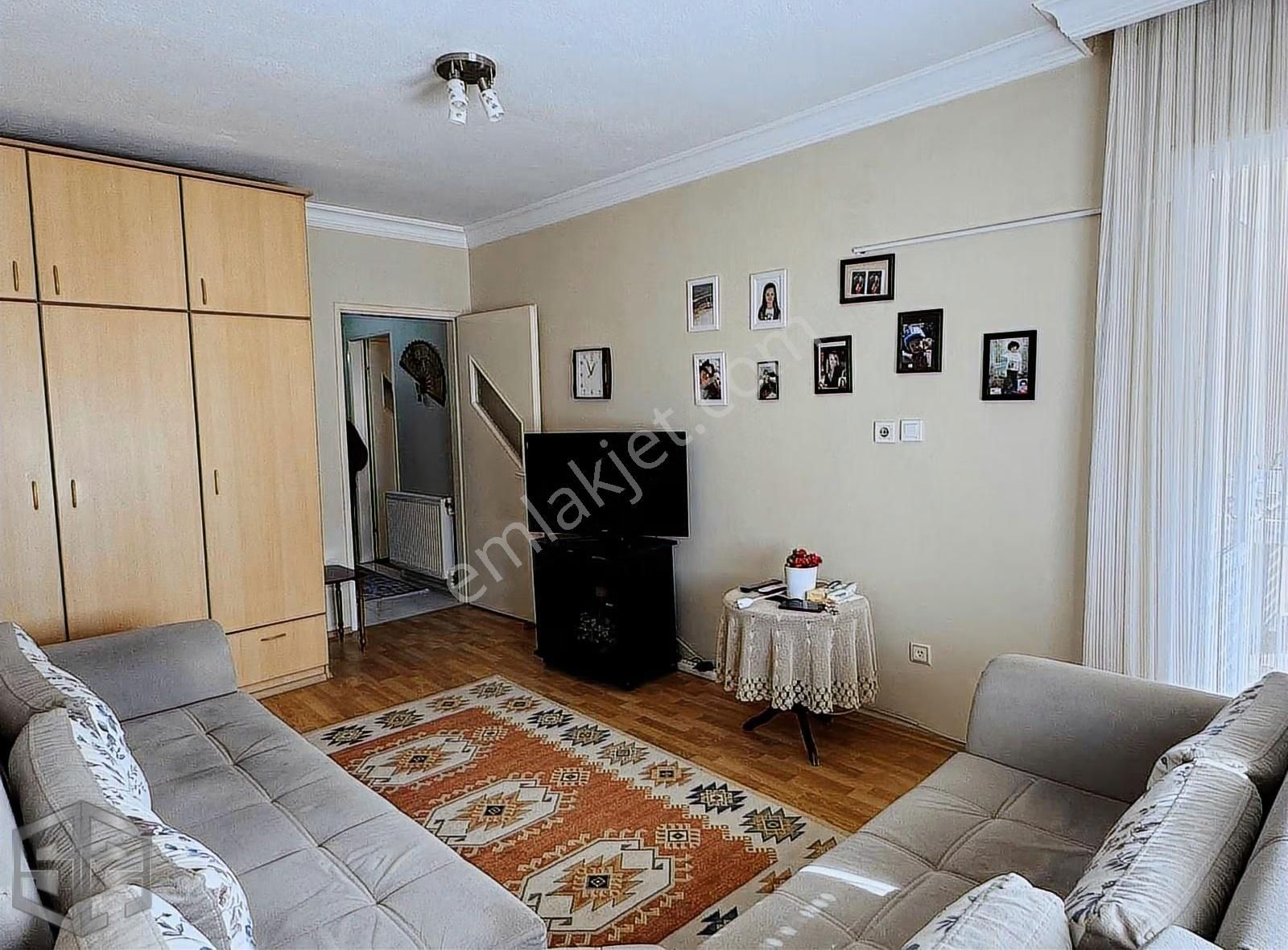 İzmir Selçuk Atatürk Mah Merkezi Konumda Doğalgazlı 3+1 Daire - Görsel 26