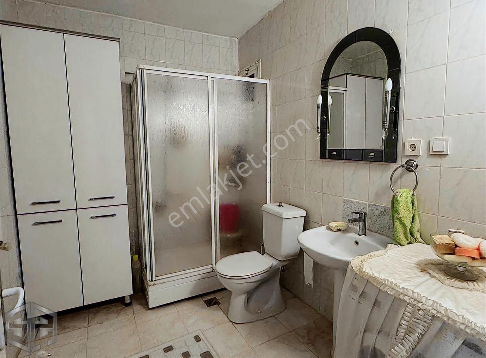 İzmir Selçuk Atatürk Mah Merkezi Konumda Doğalgazlı 3+1 Daire - Görsel 25