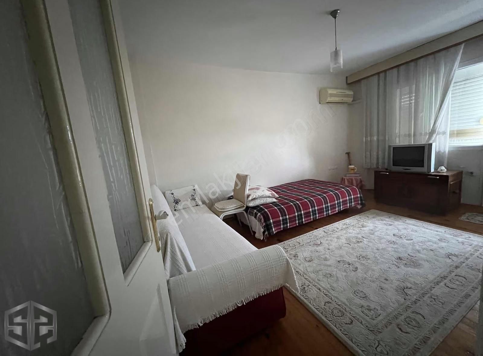 İzmir Selçuk Cumhuriyet Mh 146 M2 Daire - Görsel 6